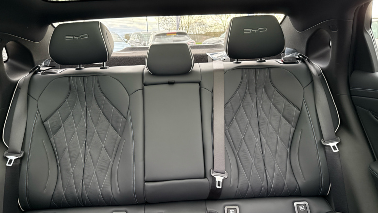 BYD Seal 230kW Design 83kWh 4dr Auto Electric Saloon